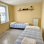 Family Castiglione * كاستيليونِ دينْتيلْفْ